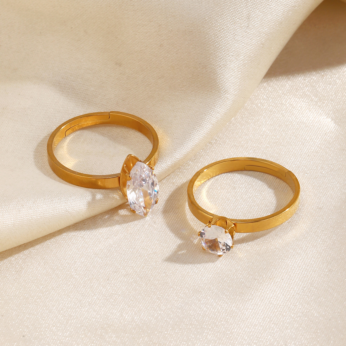 European and American fashion trends: Stainless steel minimalist style, personalized zircon inlaid rings, personalized and trendy ring wholesale details Picture