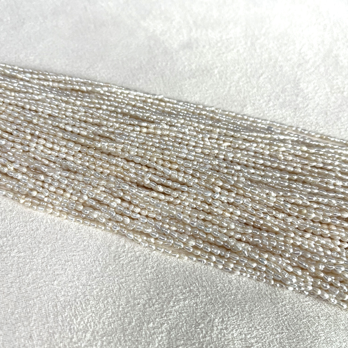 1.8-2mm extremely fine blemish super strong light natural fresh water millet bead necklace baby semi-finished product can be diy Specification image