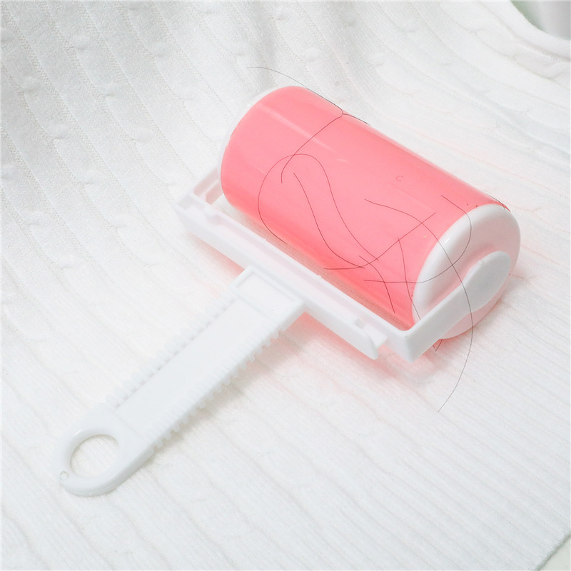 Washable sticky brush for clothes, dust removal roller, dust removal brush, sticky brush, non-tear-off sticky dust paper wholesale Application Scenario