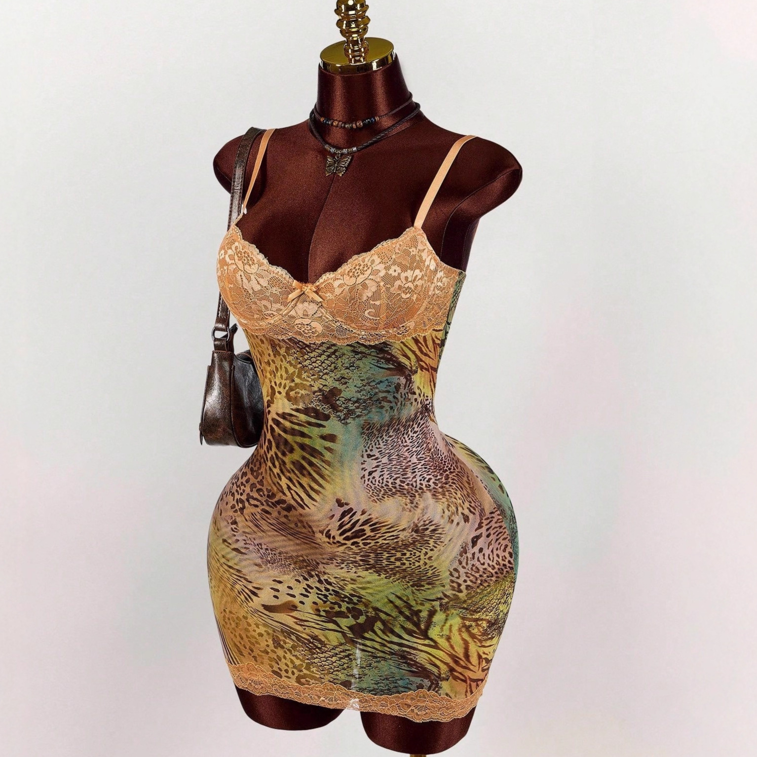 New European and American retro fashion, slimming and sexy, waist-cinching printed deep V lace patchwork halter mini dress for women Application Scenario