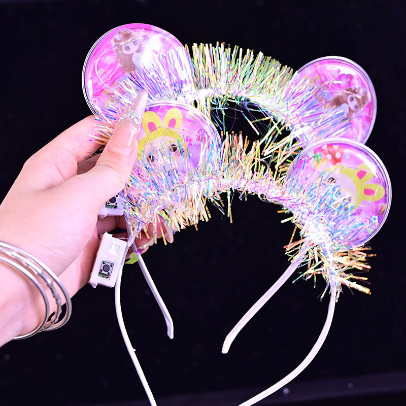 LED flashing sand headwear, kindergarten performance accessories, Valentine's Day street stall toys, glowing ear headbands Application Scenario