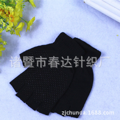 Korean autumn and winter light blue knitted half-finger gloves, your own baby sleeve, touch screen cycling plush warm women's style Application Scenario