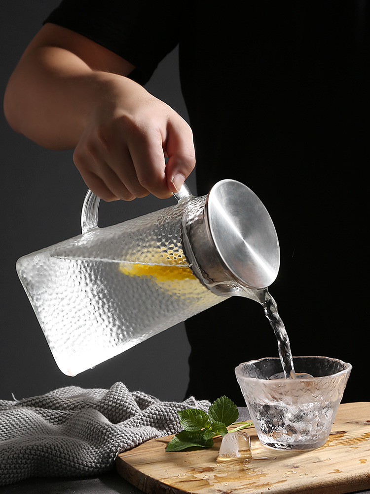 塑料水壶带托盘/运动水壶/塑料水壶/杯子/水杯儿童斜跨卡通细节图