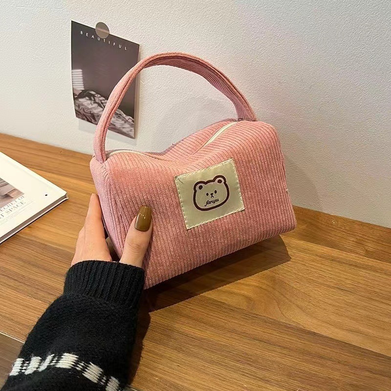 A new large-capacity corduroy bag for women, a versatile single-shoulder crossbody bag for autumn and winter, and a high-end pillow bag for women Specification image