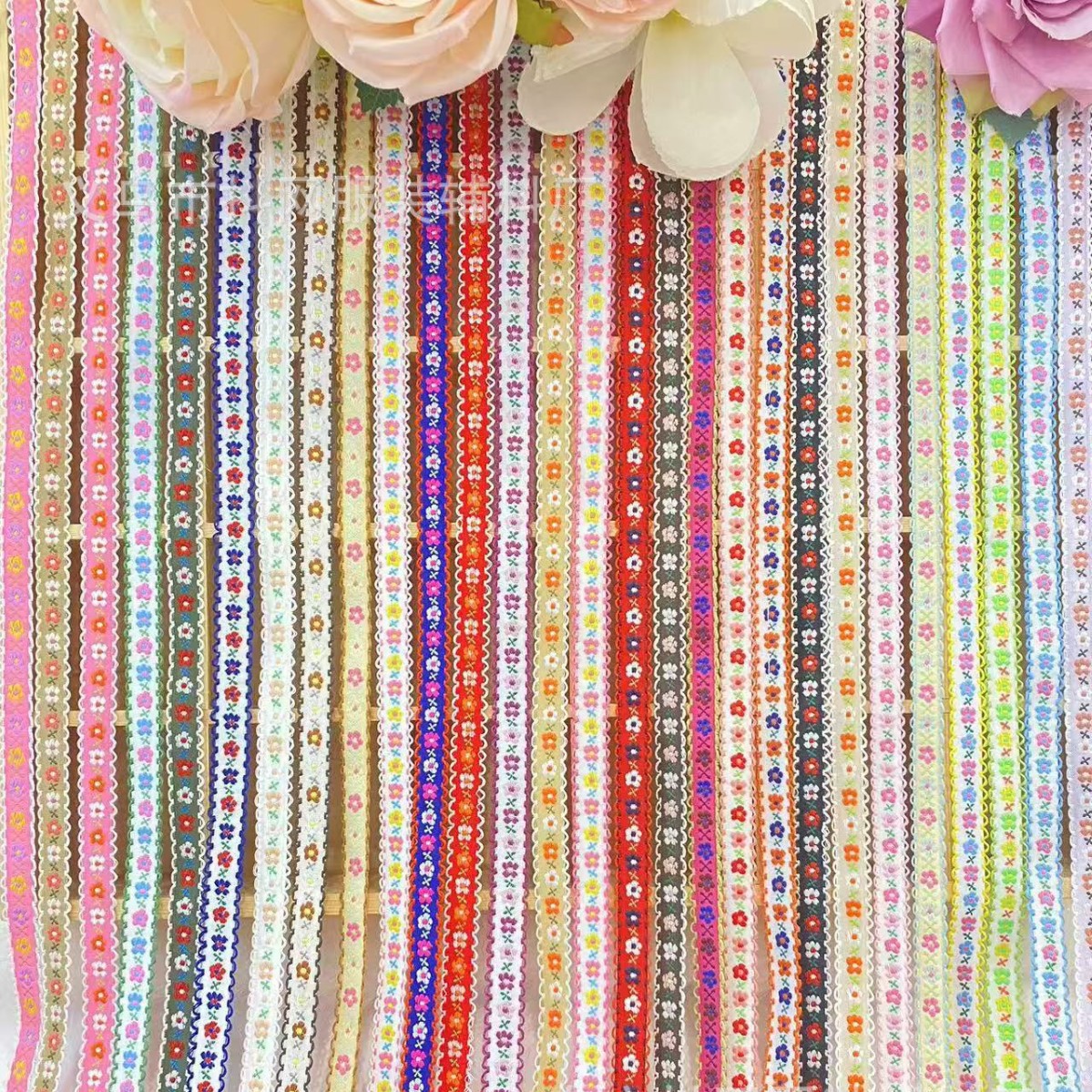 1.2cm Broken flowers and trees by the ear, pastoral fresh style, jacquard embroidery webbing, DIY clothing accessories, accessories and ornaments details Picture