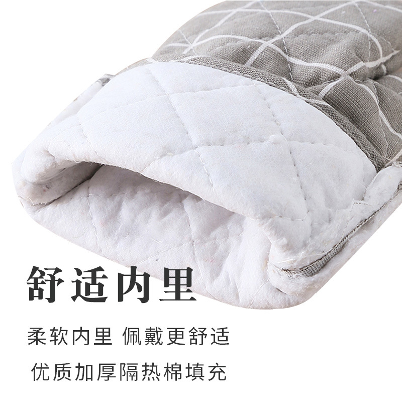 Microwave oven heat-resistant hand cover, high-temperature resistant and wear-resistant, kitchen heat insulation, white grid, yellow grid, oven, black grid, watermelon baking in stock Application Scenario