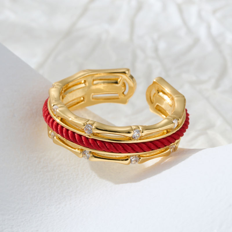 Light luxury Chinese-style red string bamboo joint open ring, copper alloy real gold electroplated with zircon, adjustable index finger ring Application Scenario