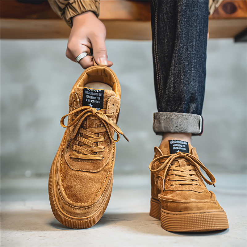 运动休闲鞋实物图