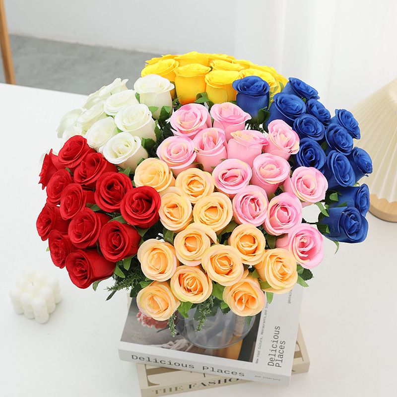 A simulation of 12 lovers' roses, a bride's bouquet, artificial flowers, and decorations for the wedding hall, along with a large bouquet of roses Specification drawing