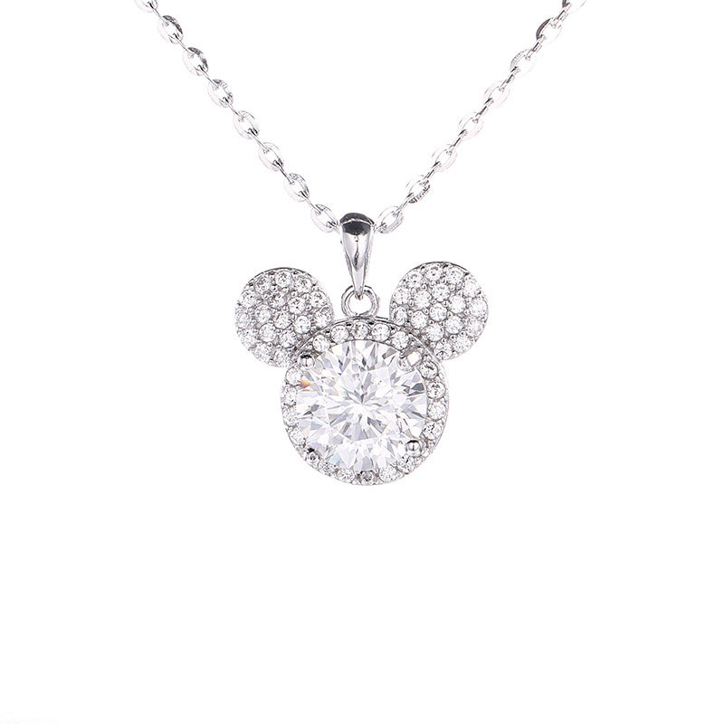 Wholesale one-carat moissanite sterling silver necklace, sterling silver jewelry, jewelry and accessories, necklace, versatile for women, Mickey pendant Application Scenario