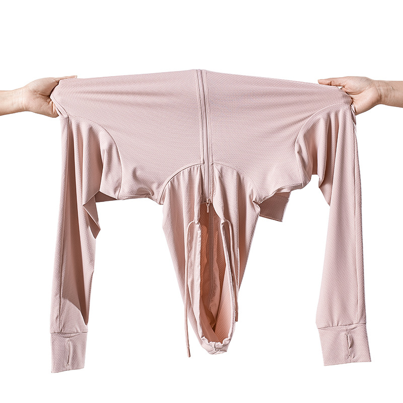 U-style summer ice silk sun-protective clothing for men and women, lightweight and breathable knitted UV protection, couple sun-protective outerwear Application Scenario