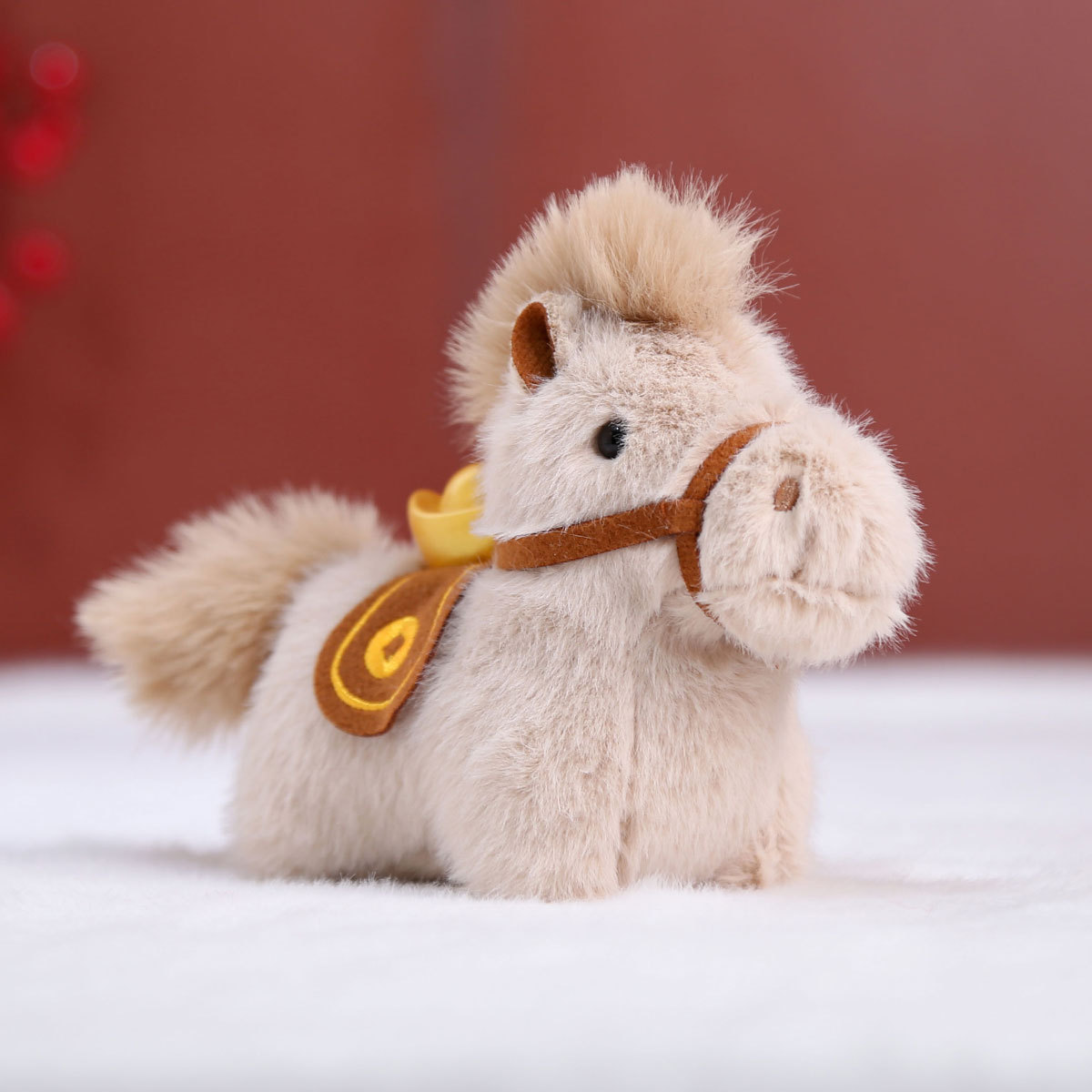 Gold coin little horse pendant, festive red goods gift, Year of the Horse mascot, plush toy, decorative item, doll, keychain Specification image