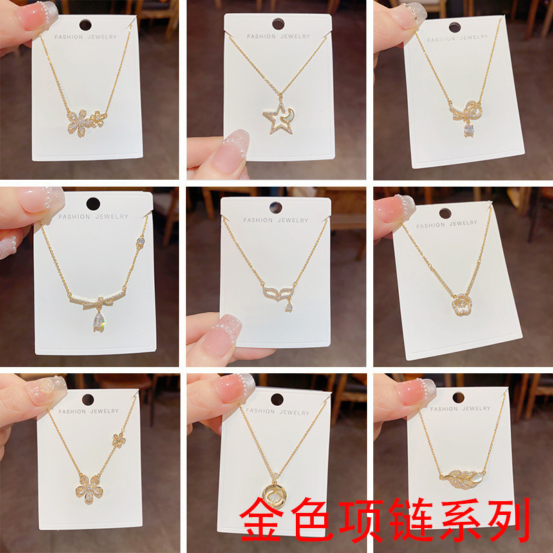 This Japanese and Korean style, fashionable and fresh, slightly inset zircon collarbone chain is a popular online celebrity with a unique and light luxury design. It's a versatile necklace for women