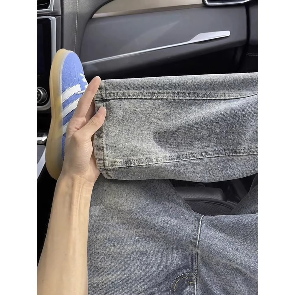 Retro blue diagonal flared jeans for men, autumn American high street vibe pants, cleanfit straight-leg curved knife pants Application Scenario