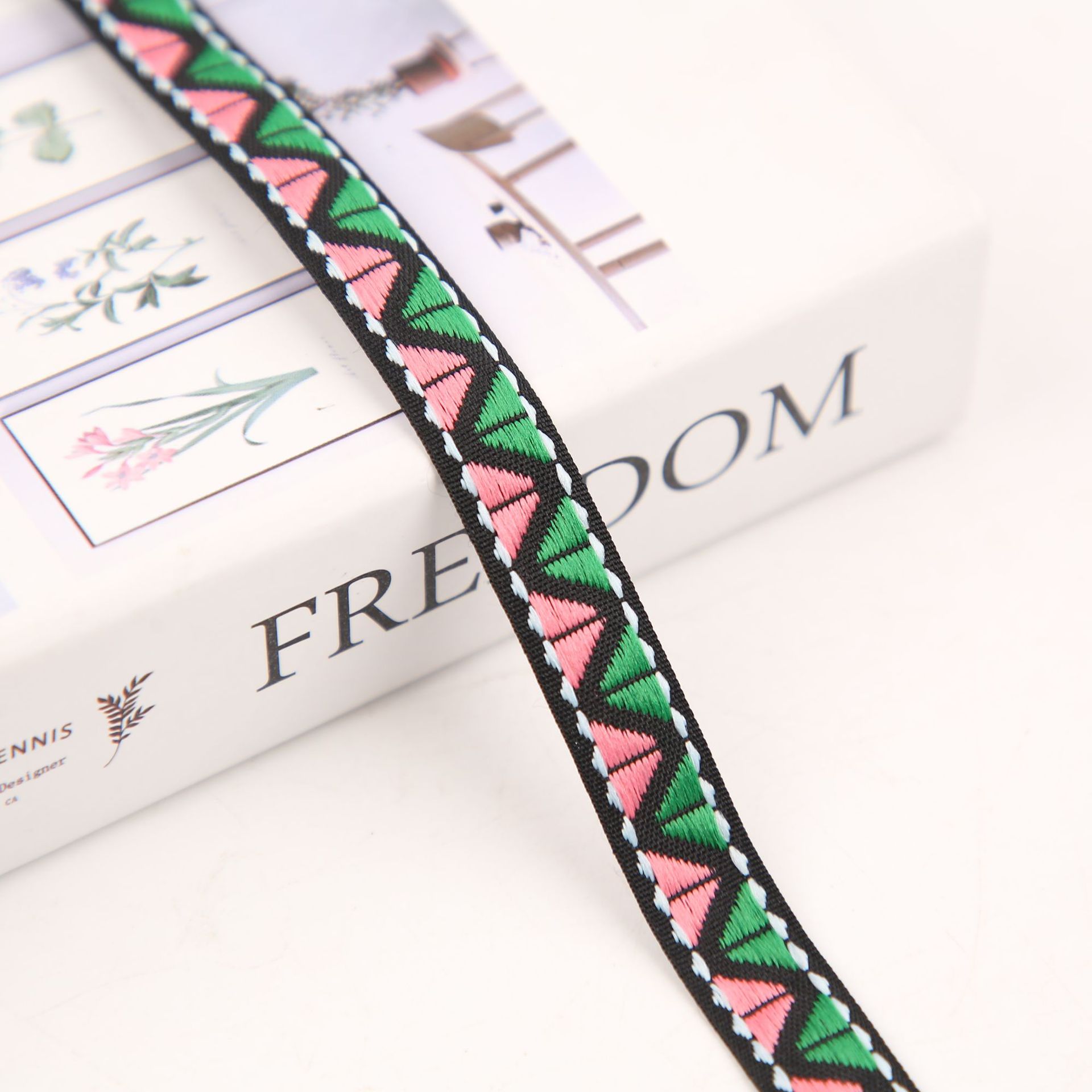 1.2cm fresh and light triangular wave ethnic style jacquard webbing, ethnic clothing and accessories, colorful bow webbing Specification image