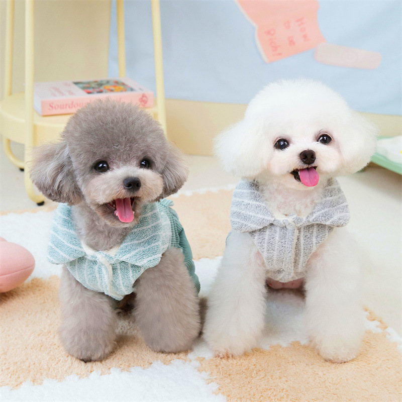 New autumn and winter dog sleeping jackets, four-legged cotton clothes, teddy bichon, small dog and cat pet clothes in stock from the manufacturer details Picture