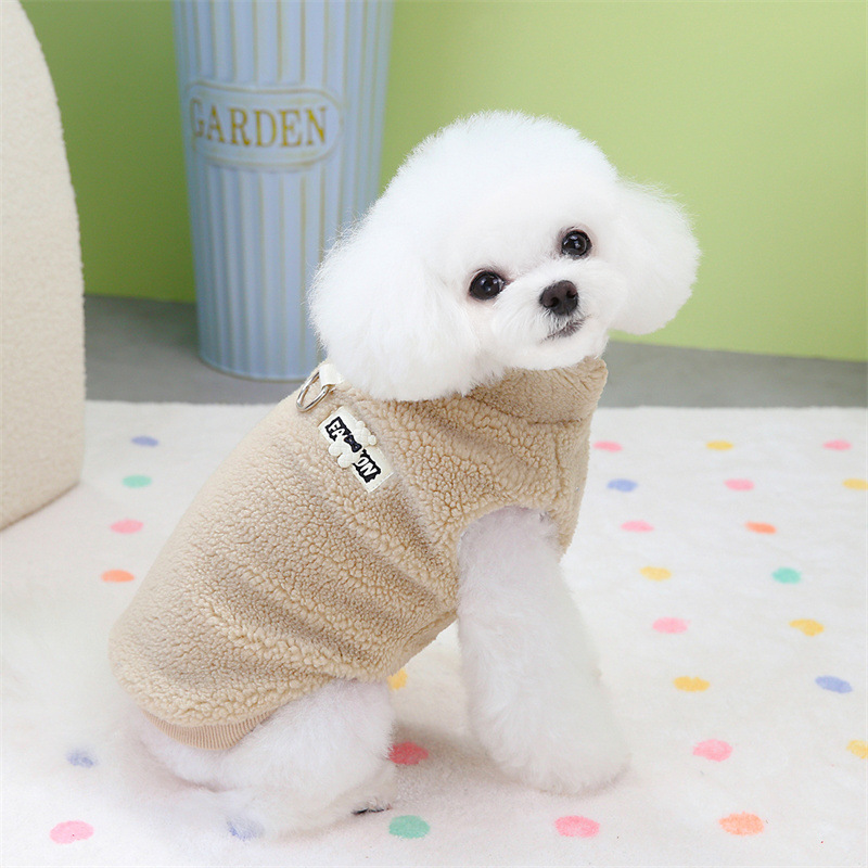 狗狗服装实物图