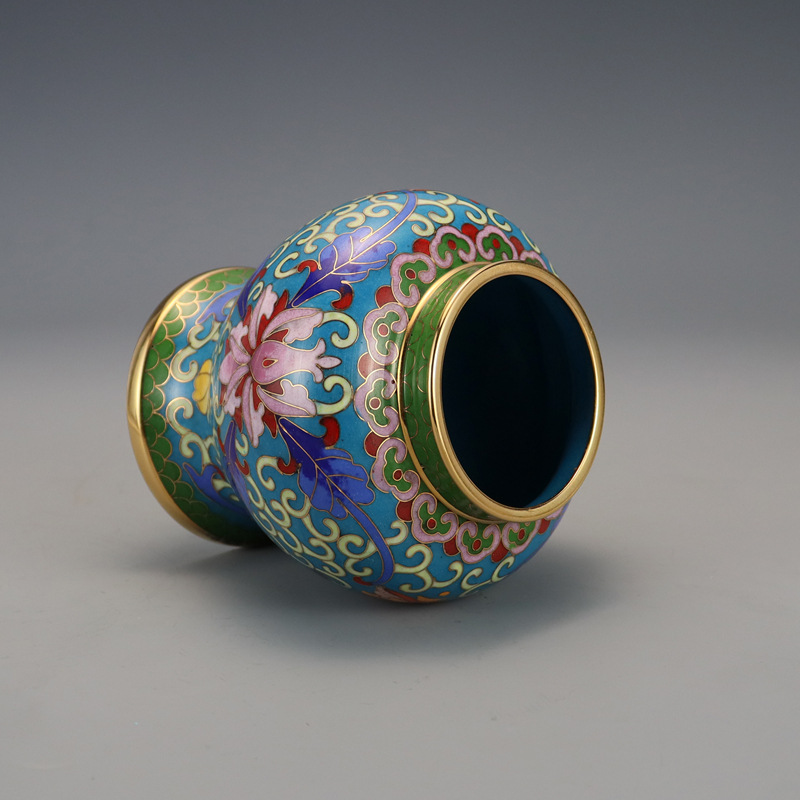 Beijing Cloisonne craft gift piece: Traditional copper body cloisonne enamel polished 5-inch lotus patterned General jar Specification image