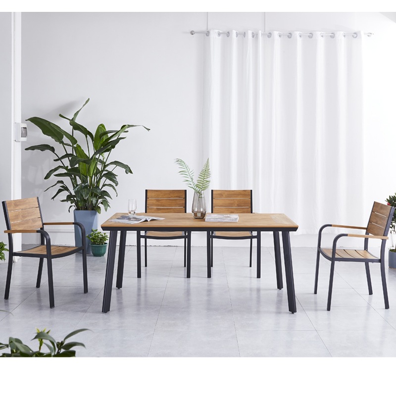 户外实木桌椅实物图