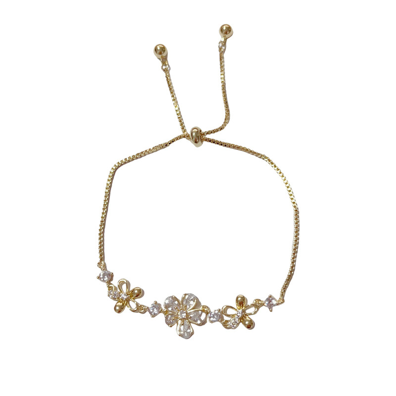 This summer, fresh and light luxury, high-end zirconium flower pull-out bracelet is unique, fashionable, versatile and super shiny. It's a perfect bracelet for women Item Picture