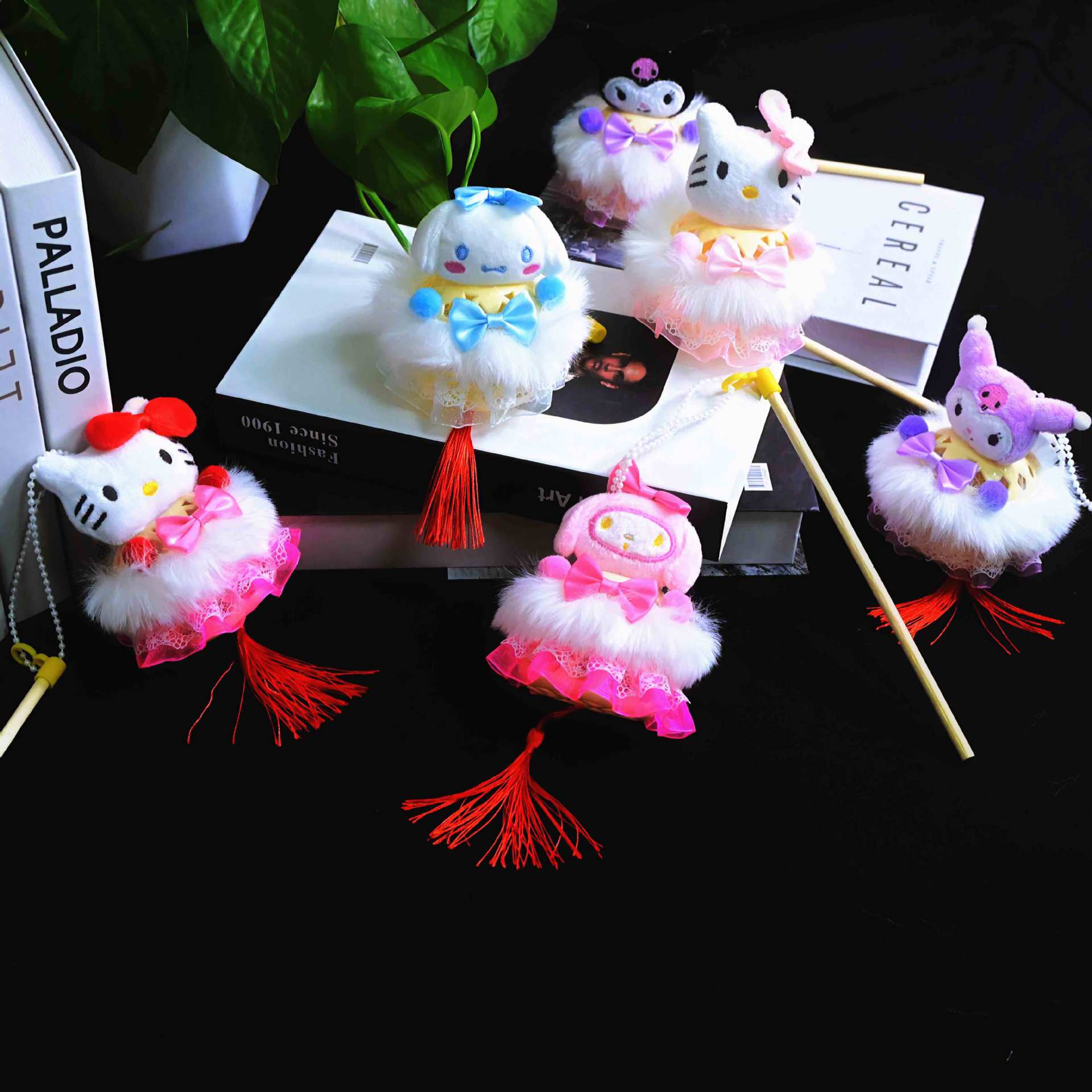 New rabbit lantern night market Mid-Autumn Festival illuminated small lanterns, bamboo weaving stalls, hand-held mini ancient-style children's lanterns Specification image