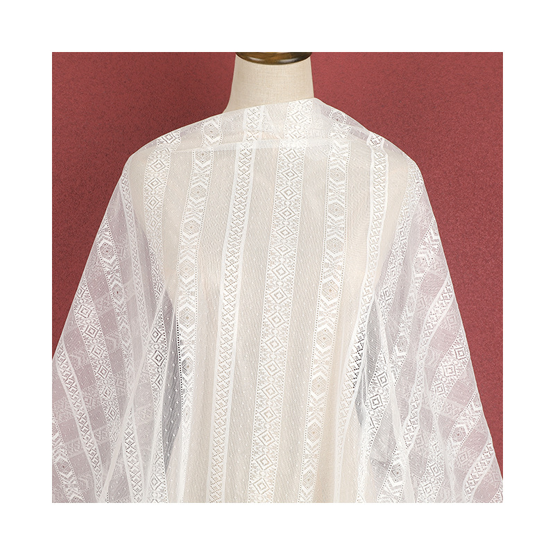 Hollowed-out lace fabric, French fashion lace fabric, wedding dress and formal wear, lace fabric, lace accessories Application Scenario