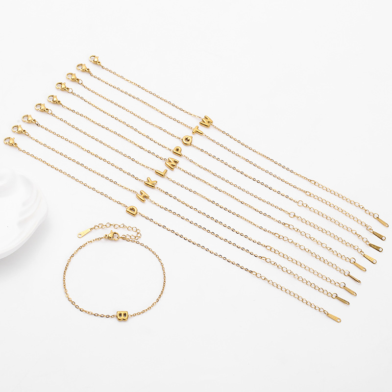 跨境简约时尚百搭26气泡字母女士手链不锈钢钢色小众轻奢百搭