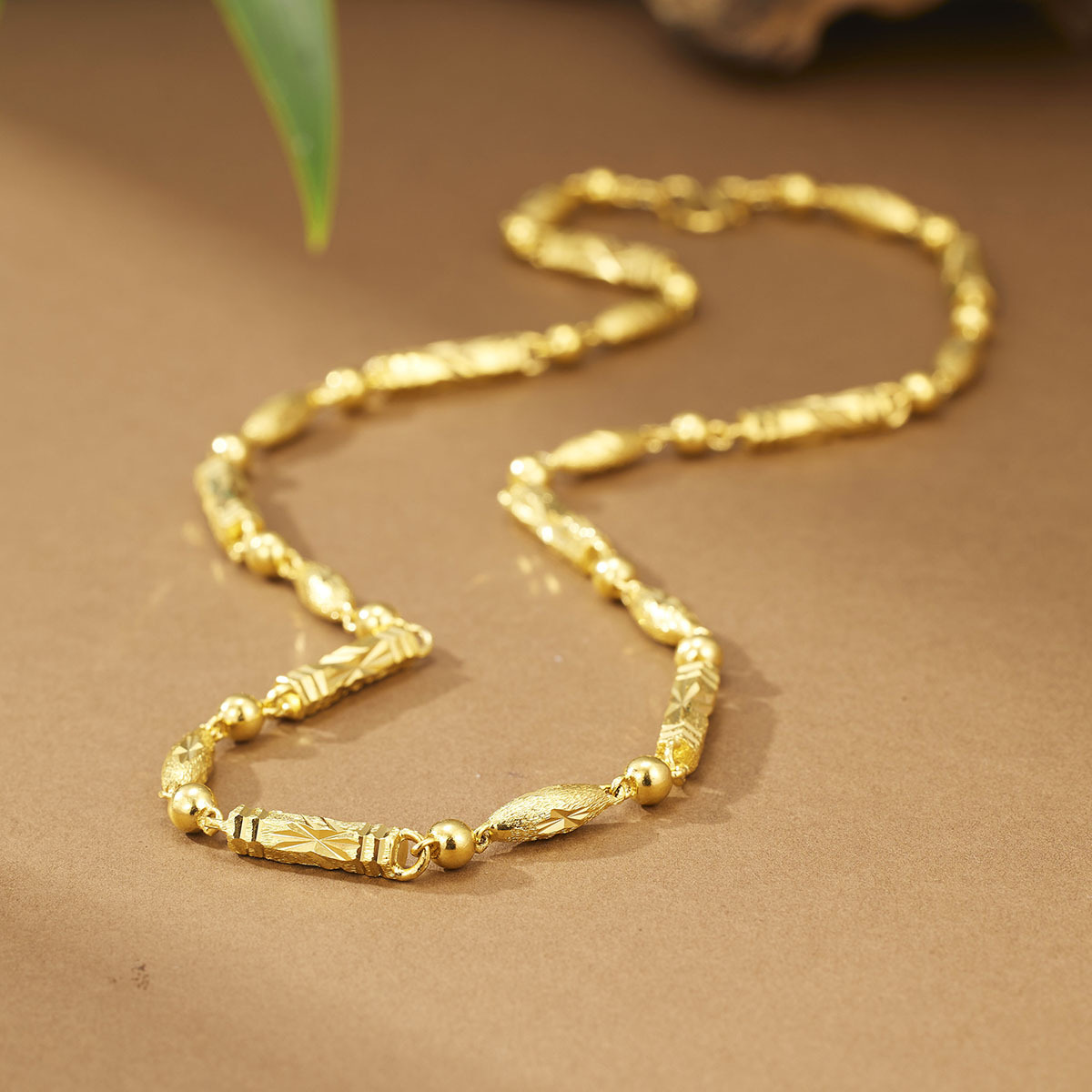 Copper gold-plated necklace, gold-plated men's chain, round beads, olive beads, car flower chain, new high-end foreign trade jewelry details Picture
