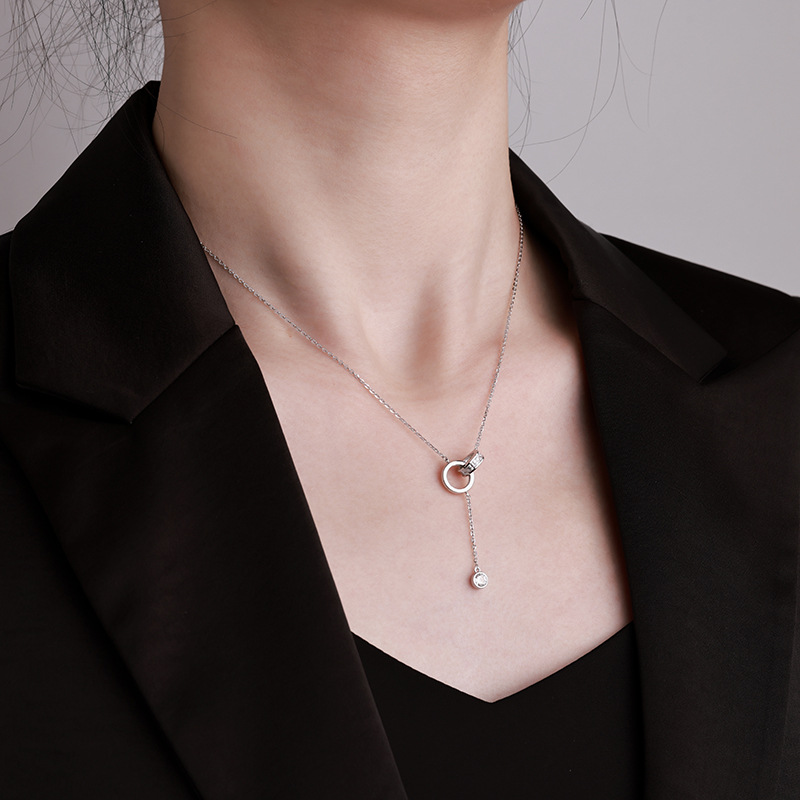 925 silver interlocking tassel pendant, light luxury and niche design sense, collarbone chain, simple ins cold style necklace