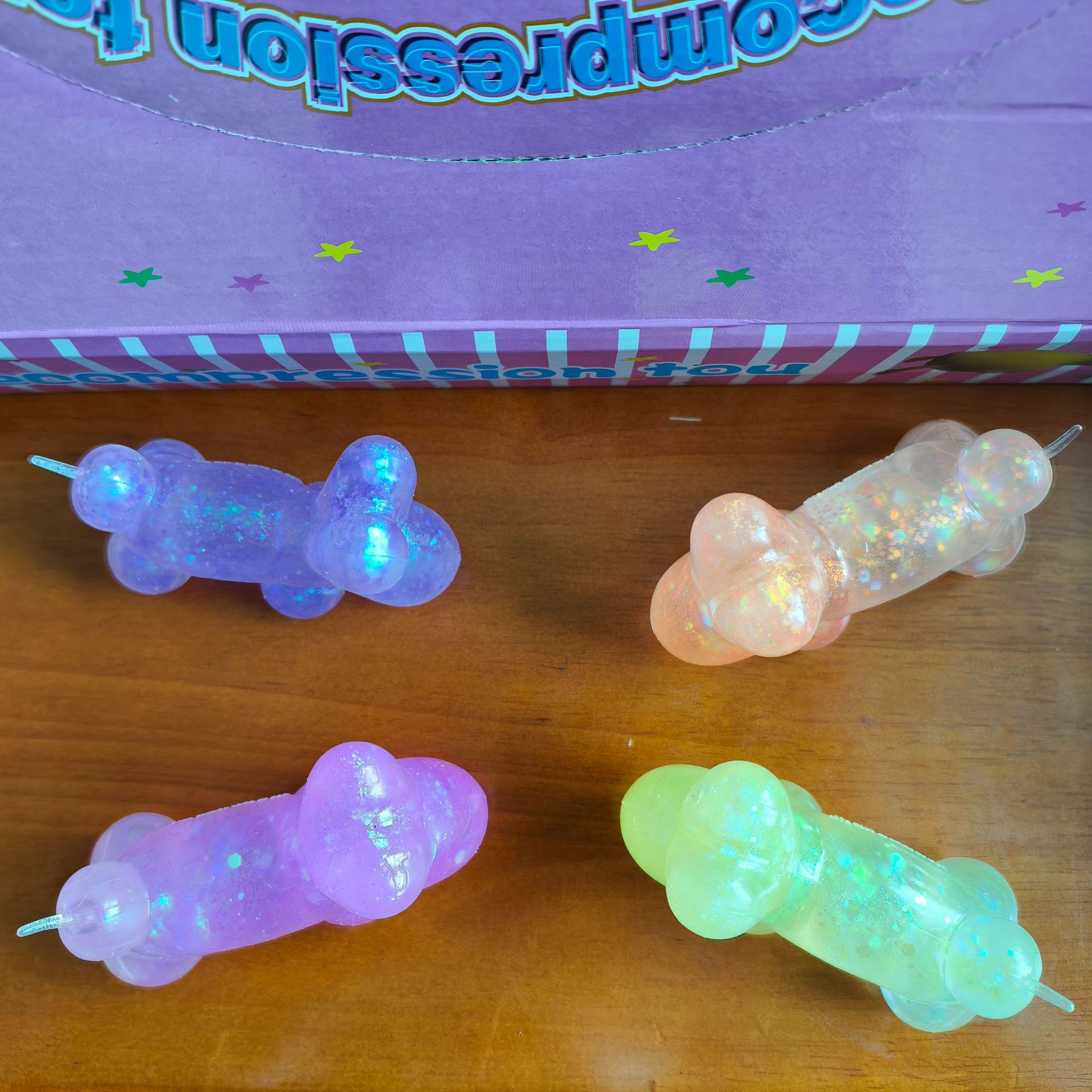 卡通气模玩具实物图