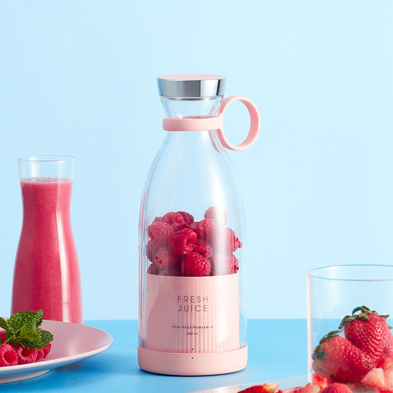 Household fruit juicer, portable mixing cup, rechargeable juice cup, milkshake customization, small fruit and vegetable juicer cup