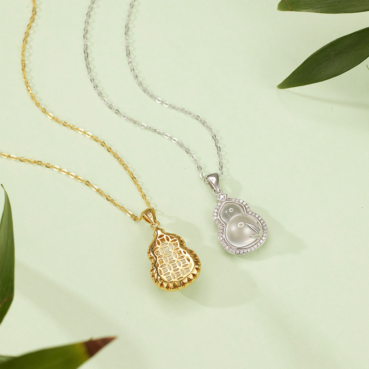 S925 Sterling Silver Bamboo Leaf chalcedony Gourd Necklace for Women, a new Chinese-style fresh and elegant pendant seal Application Scenario