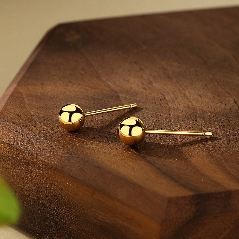 Amazon's best-selling sandgold small round ball smooth ear studs, copper gold-plated ear piercing, golden bean style ear studs and ear sticks