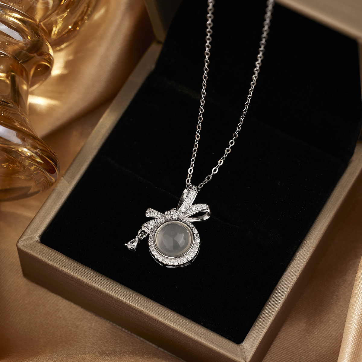 翡翠/羊角钉/金发晶/天然水晶石/玉石翡翠玉石产品图