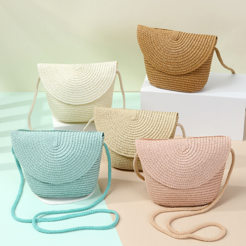 Bolso de hierba de verano bolso de hierba tejido de mar 2025 nuevo bolso de playa chica móvil crossbody pequeño bolso ligero extravagancia Application Scenario