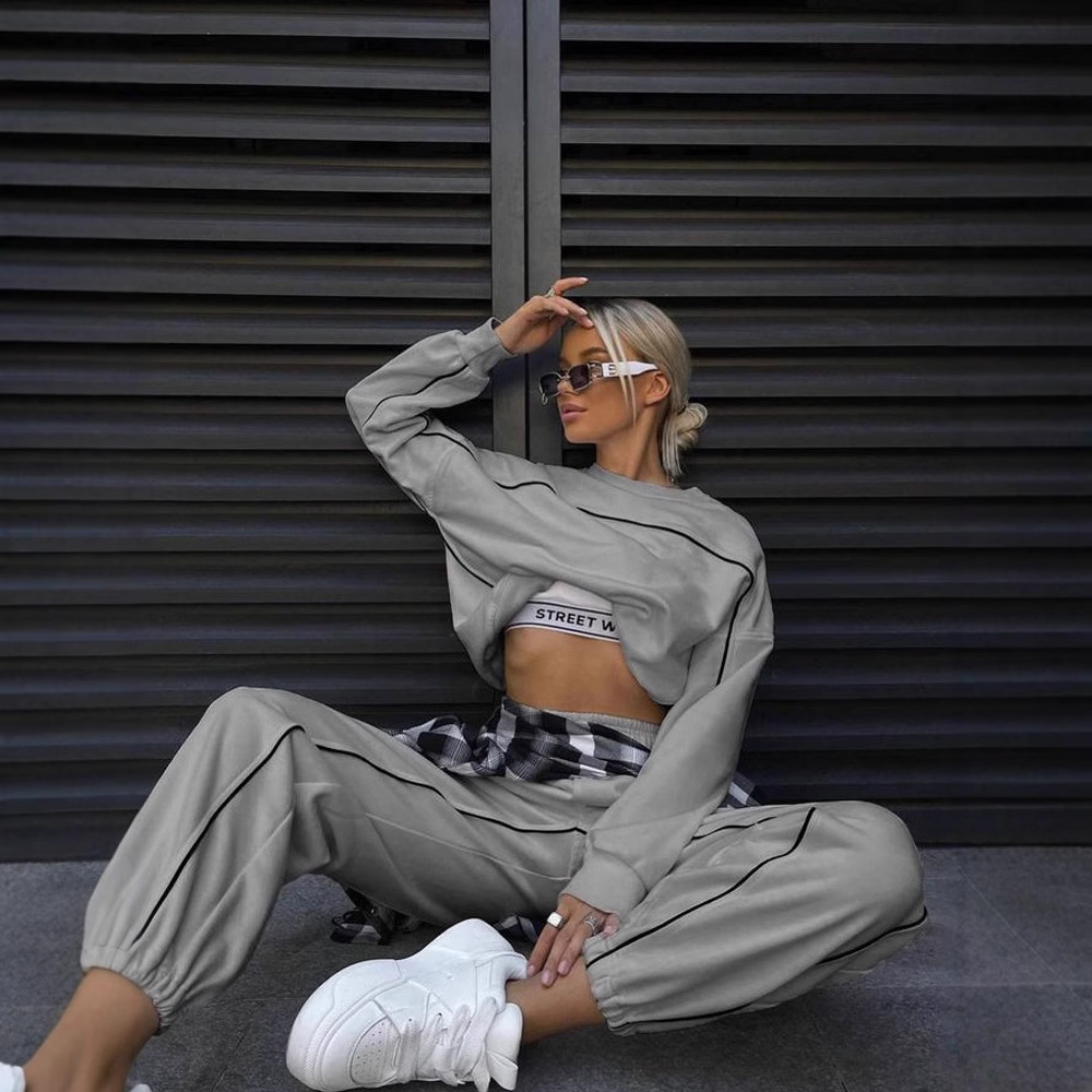 European and American cross-border streetwear women's fashion long-sleeved line sweatshirt, long pants, sportswear set, casual two-piece set for women details Picture