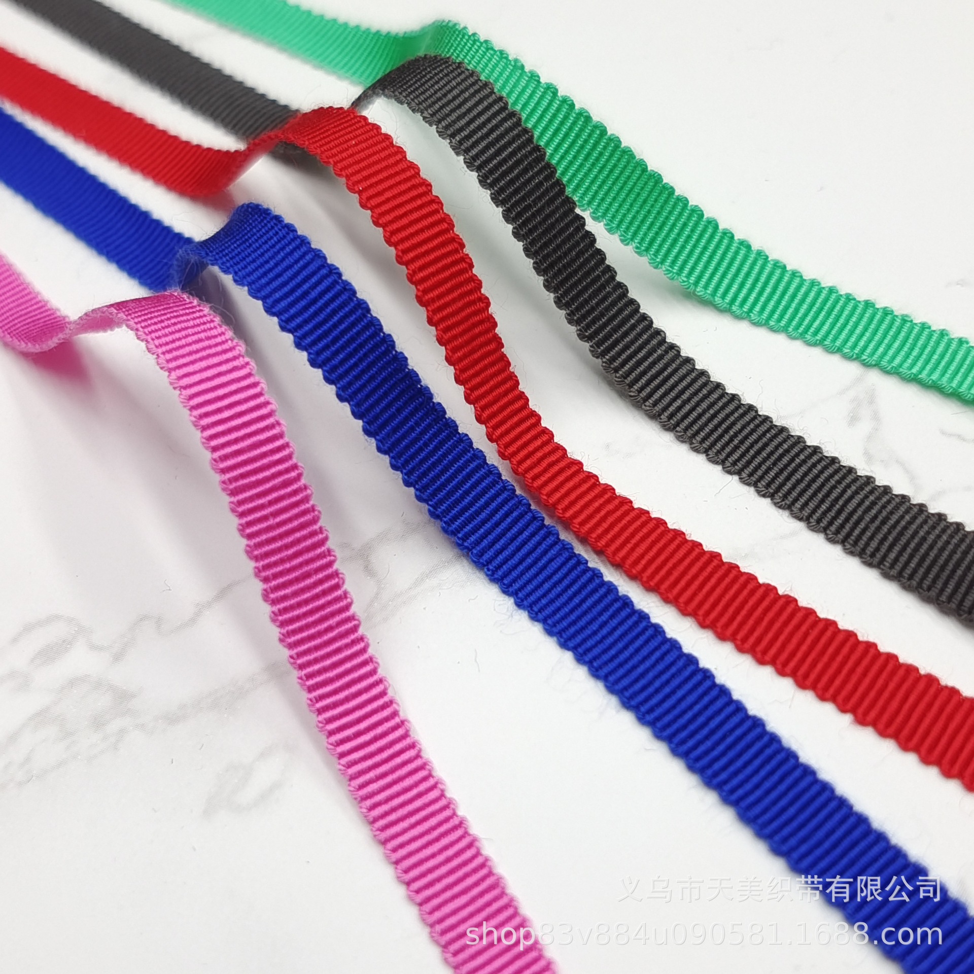 0.6CM人造丝帽带耳朵边横纹织带全面帽带螺纹丝带服装辅料黑白帽