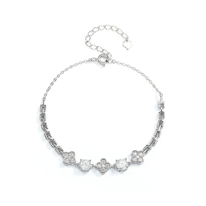 Zhuoheng Select s925 Pure Silver four-leaf Clover Moissanite Jewelry, a light luxury and niche European and American simple, exquisite and high-end men's and women's bracelet Item Picture