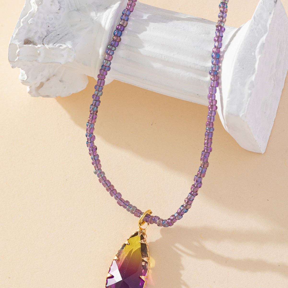 Wholesale of new internet-famous fashionable purple water drop beaded collarbone chain, light luxury and elegant women's neck chain, sweet necklace accessories Specification image