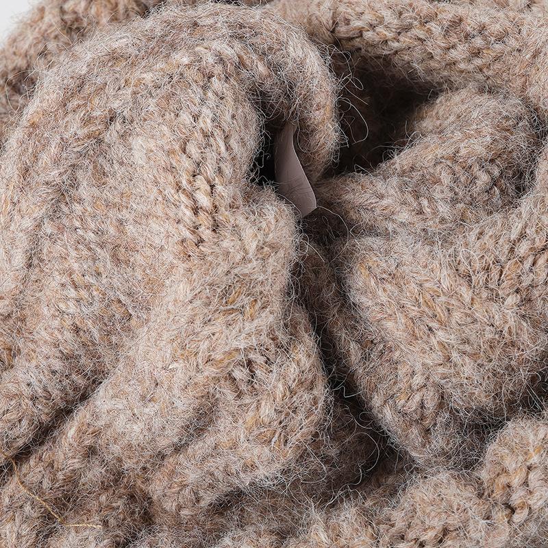 New cat-eared cute and versatile woolen cap, thickened and warm for outdoor winter, large-head girdle and pullover knitted cap for women Application Scenario