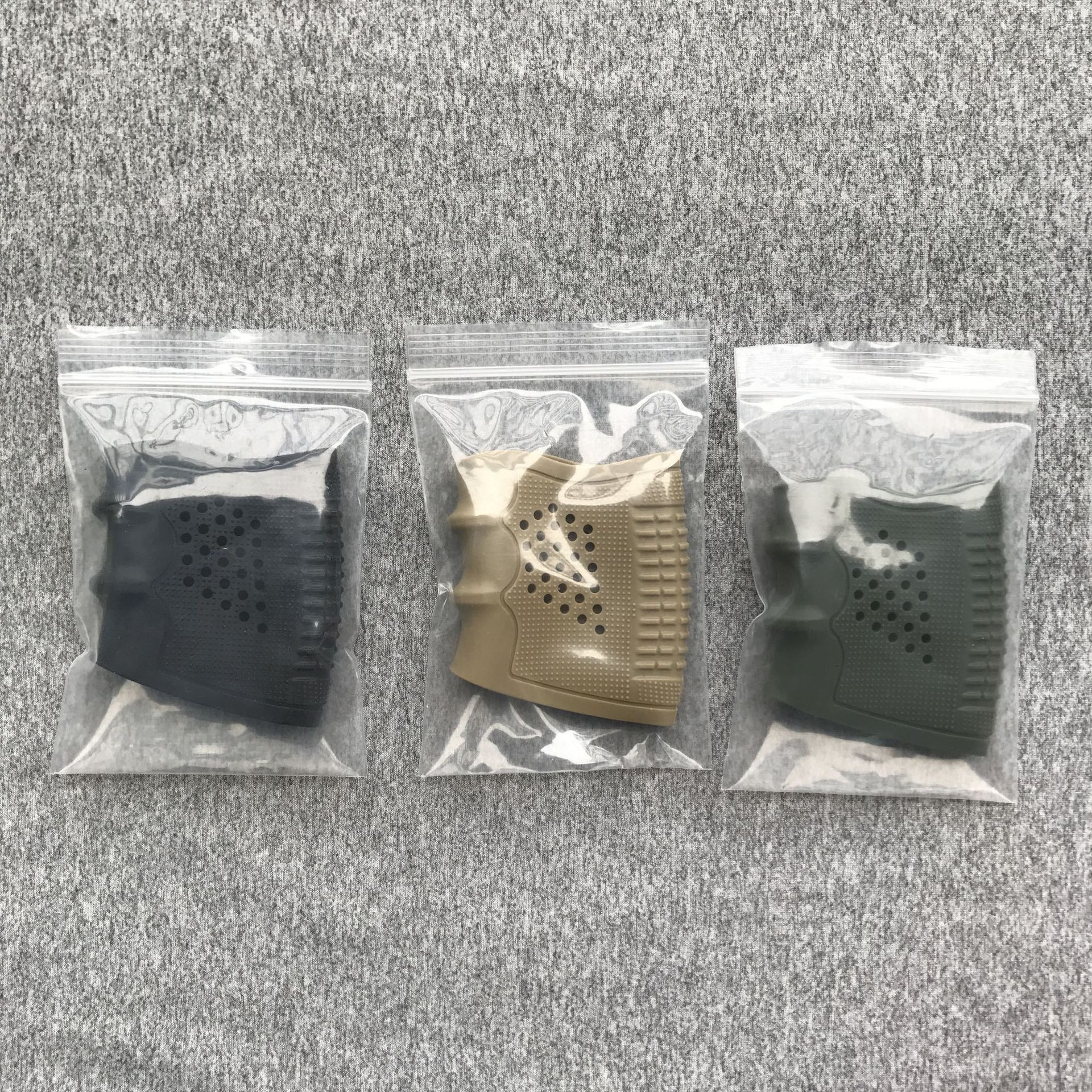 The cross-border AliExpress bestseller Glock handle anti-slip rubber cover G17,G18,G19,M4 universal soft rubber handle cover details Picture