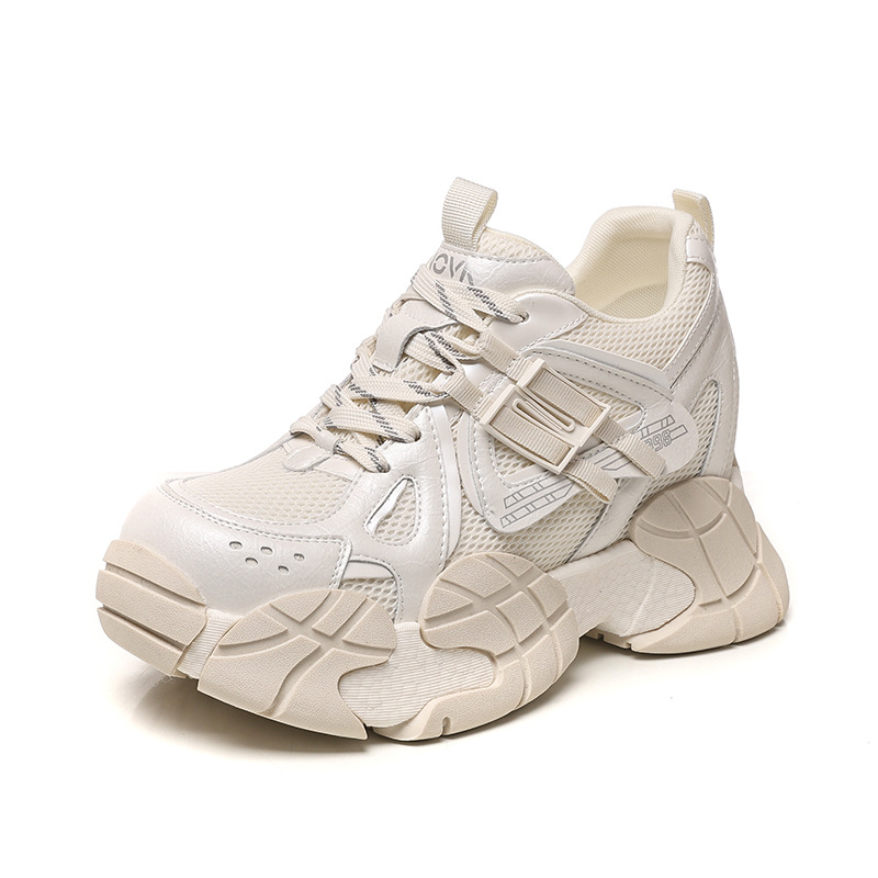 小白鞋女2021休闲/鞋子/白色厚底休闲板鞋/小方钻平底鞋/鞋子女2021休闲白底实物图