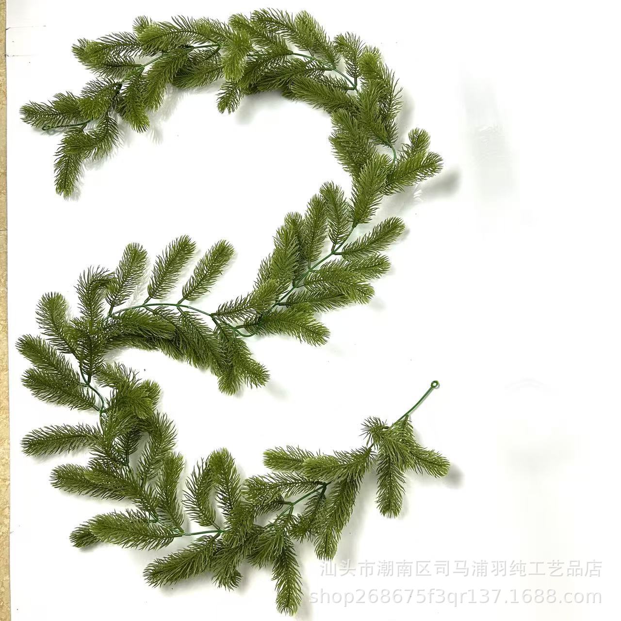 仿真圣诞藤条手感软胶绿植松针松柏壁挂跨境家居布置人造圣诞藤条