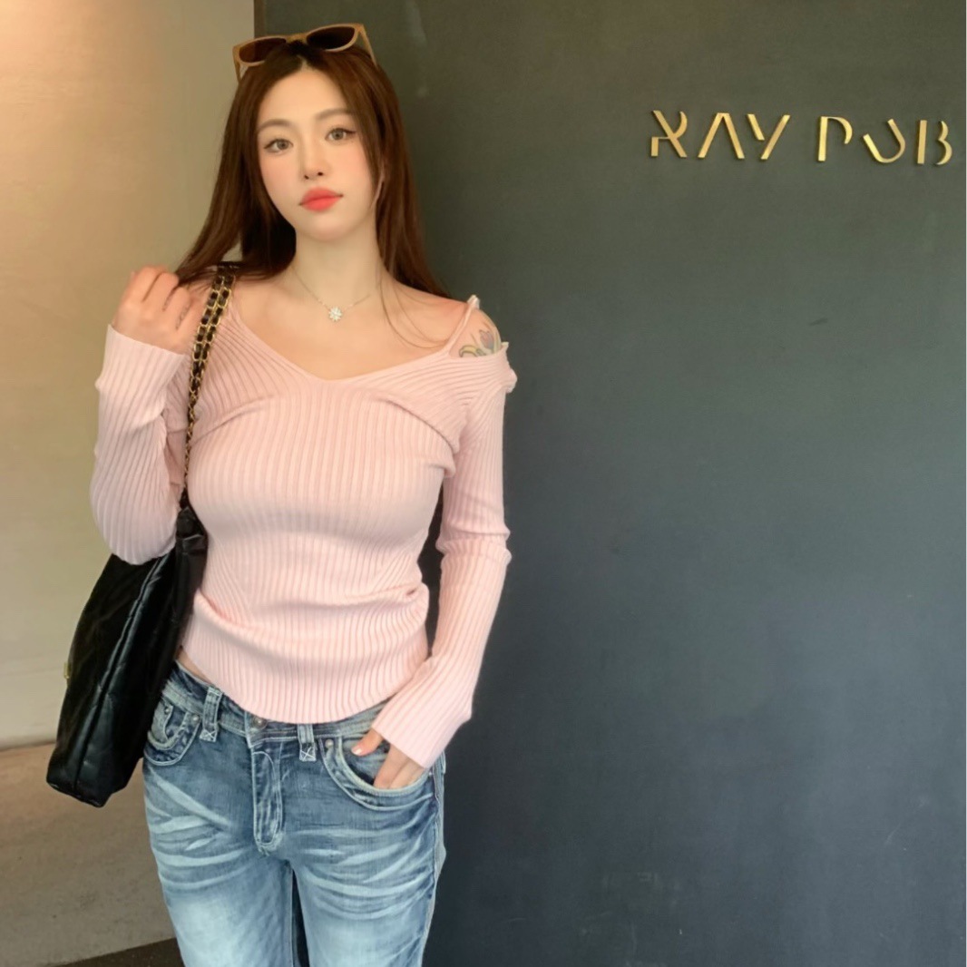 Spring and Autumn New style Pei Xiu Nu Zhi Halter pink sweater Fake two V-neck pure style base knitted sweater 2107 details Picture