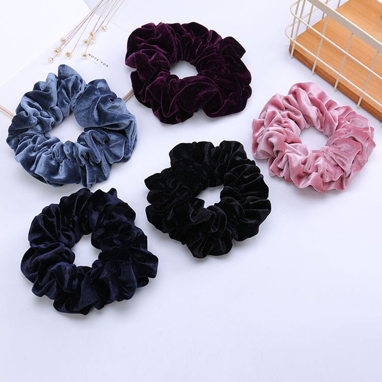 New Korean-style velvet hairpin large intestine hair band women's fashionable headwear with high elasticity. Wholesale of large intestine hair bands