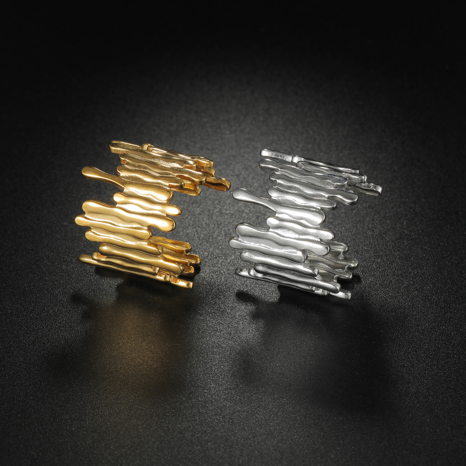 欧美时尚个性几何冷淡风不对称夸张风女士钛钢戒指电镀金色不掉色