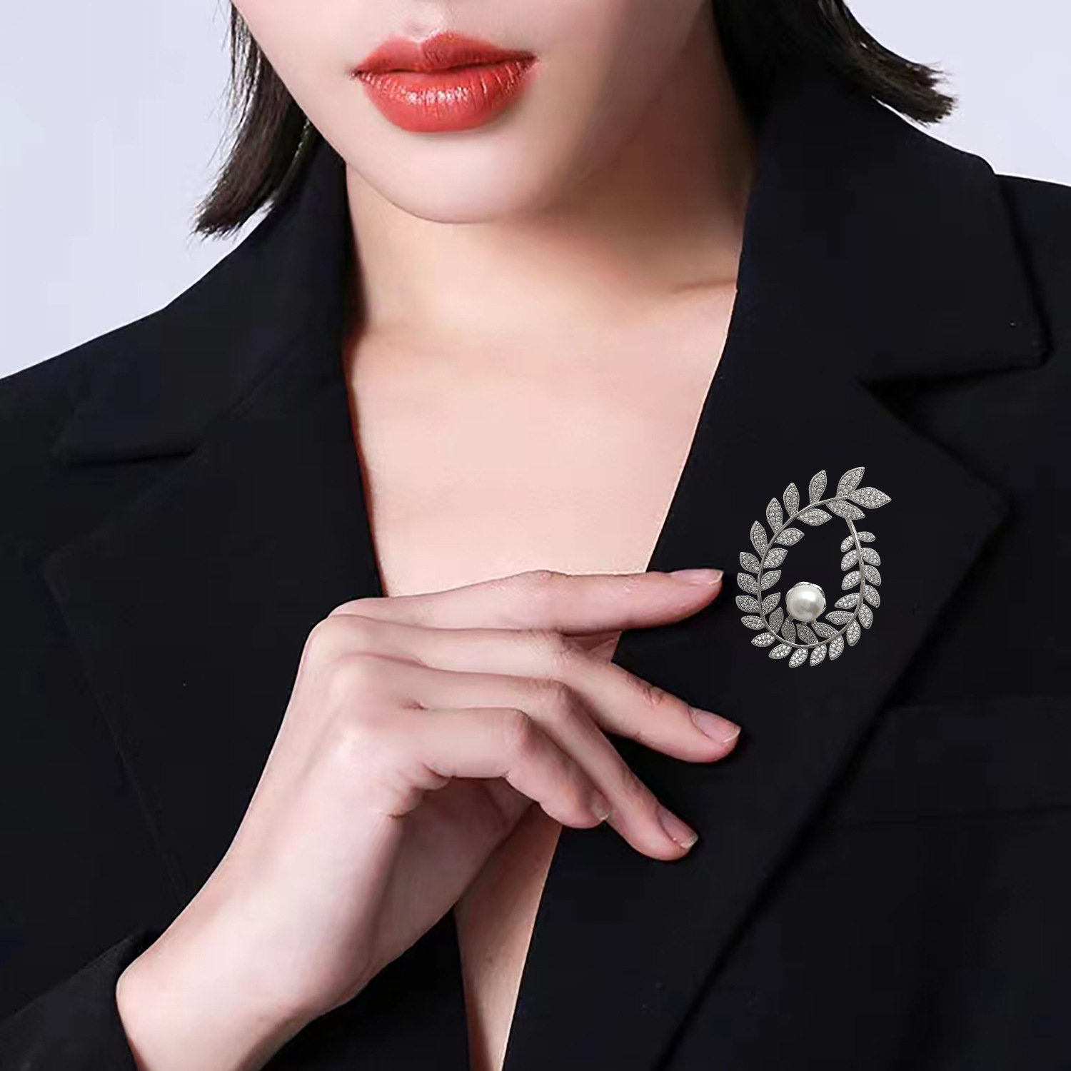 Брошь Hyacinth memorium, новая модная брошь для шитья модных пальто 2025 года details Picture