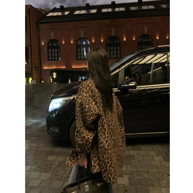 羊绒大衣/外套女/外套女短款小香风/白大褂/学院风开衫长产品图