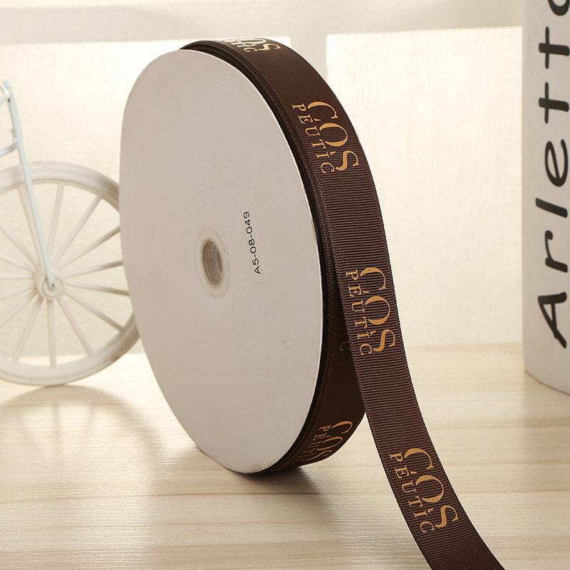 Wholesale of threaded tape, ribbon, heat-set, gold-embossed webbing, three-dimensional printed webbing, clothing accessories, packaging, gift tapes Application Scenario
