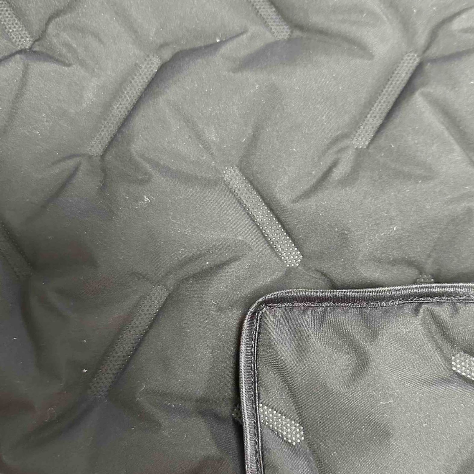 RPET400T Chunyafang ultrasonic fabric single-layer pressed cotton spray-bonded cotton 100G quilted down jacket cotton fabric Item Picture